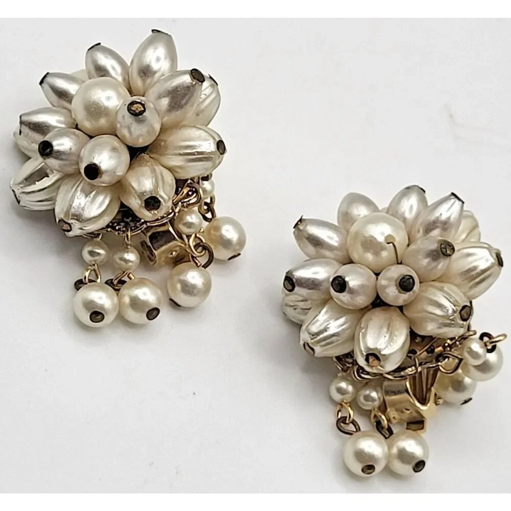 Vintage 50s Hollywood Glam Imitaion Pearl Floral Cluster Dangle Sign Japan 1.6in